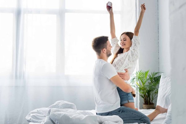 Quelles stratégies de contenu pour améliorer l'engagement sur un site d'actualités technologiques?